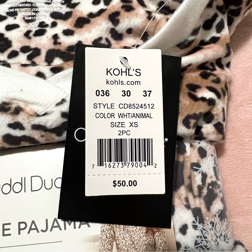 Cheetah Print Super Soft 2 Piece Pajama Set! XS - Picture 5 of 5